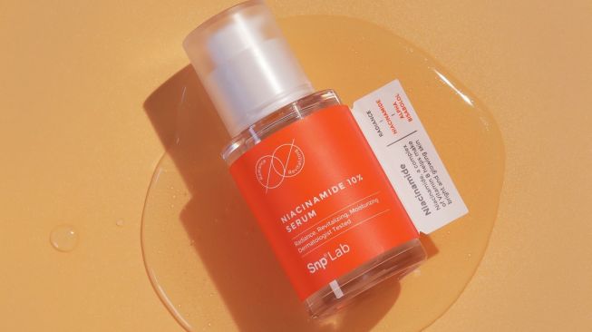 SNP Lab Niacinamide 10% Serum [dokumentasi pribadi]