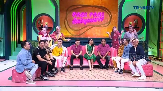 Anesya Anggun & Herdin Hidayat (YouTube/TRANS TV Official)