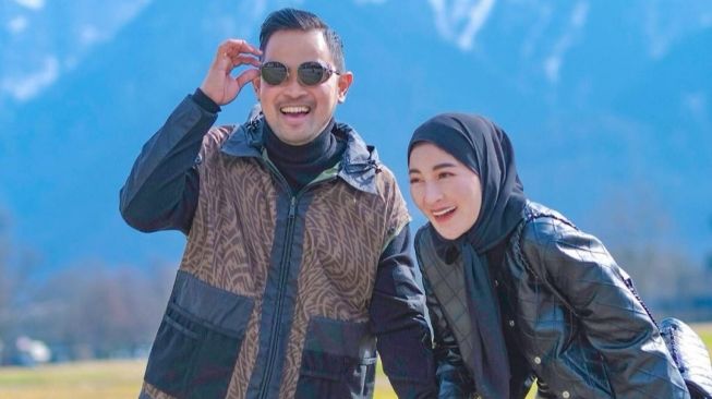 Shandy Purnamasari dan Juragan 99 Liburan Mewah di Swiss. (Instagram)