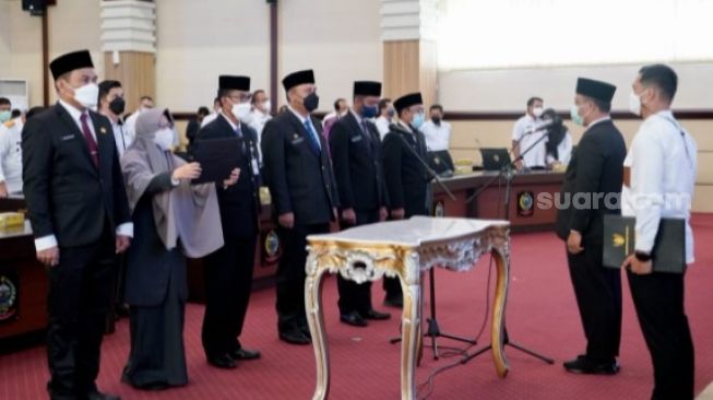 Gubernur Sulsel Andi Sudirman Sulaiman Lantik 6 Pejabat Hasil Lelang Jabatan Pemprov Sulsel