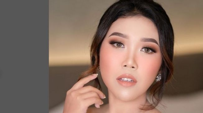 8 Potret Terbaru Kiky Saputri yang Makin Cetar, Cantik Banget sampai Dibilang Mirip Gisel