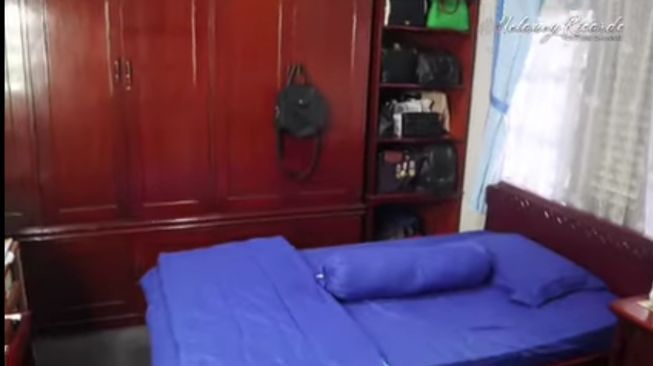 Rumah Mpok Atiek. (YouTube/Melaney Ricardo)