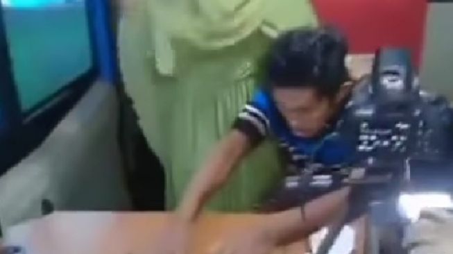 Viral Lansia Wafat saat Rekam e-KTP demi Operasi Pakai BPJS Kesehatan, BPJS Watch: Harusnya Dilayani Dulu