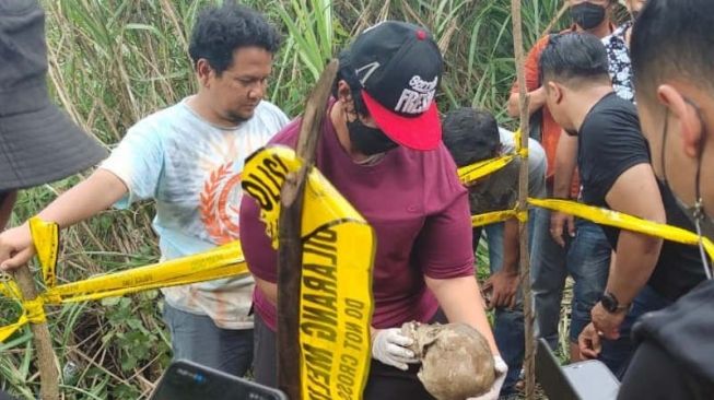 Tragis! Polisi Temukan Kerangka Bocah di Bawah Tol Semarang-Solo