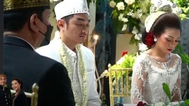 Cyndyana Lorens dan Gulfikar Rinjani [YouTube/Rene Wedding]