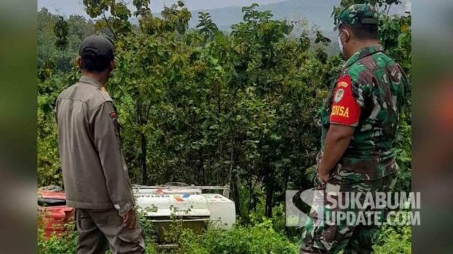 Diduga Akibat Sopir Ngantuk, Truk Pertamina Pengangkut Pertamax Masuk Jurang di Geopark Ciletuh Sukabumi