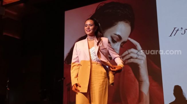 Raisa Bongkar Kisah Kehidupan Pribadi Lewat It's Personal