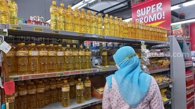 Berani Sulap Minyak Goreng Curah Jadi Kemasan, Pemda DIY Bakal Beri Sanksi Tegas