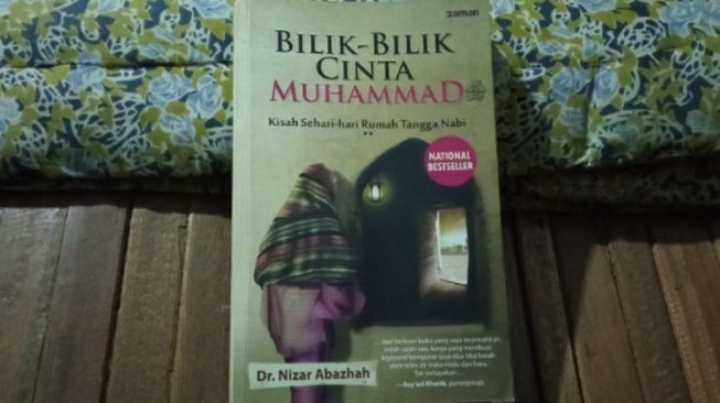 Ulasan Buku Bilik-Bilik Cinta Muhammad: Perilaku Mulia Rasulullah yang Seharusnya Kita Contoh