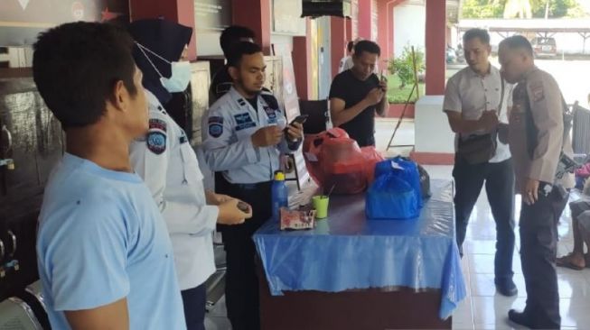 Polisi Tangkap Dua Penyelundup Setengah Ons Sabu ke Lapas Dompu