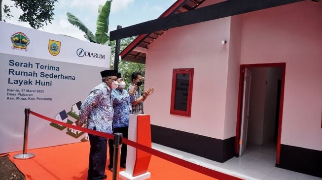 Salah satu rumah yang mendapat program Rumah Sederhana Layak Huni (RSLH) dari PT Djarum. [dokumentasi pribadi]