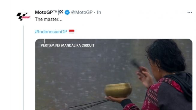 Akun Twitter MotoGP membuat cuitan tentang pawang hujan di Sirkuit Mandalika (Twitter)