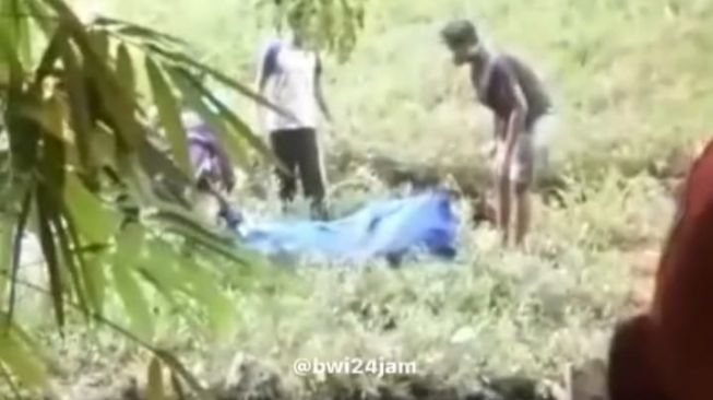 Akhirnya Terkuak, Mayat Misterius Kakek-kakek di Pinggir Sungai Tegalsari Banyuwangi