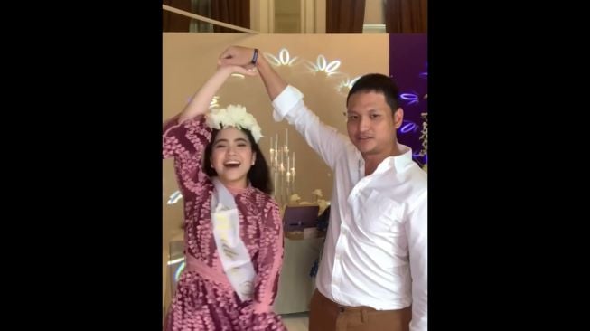 Jessica Tanoesoedibjo dan Jonathan Natakusuma latihan dansa. [Instagram]