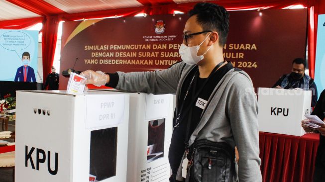 Bukan Tiga, Simulasi Pemilu di Banten Cuma Cantumkan Dua Paslon, Kenapa?