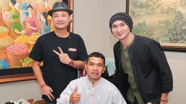 Potret Kedekatan Putra Siregar dengan Artis Indonesia (Instagram/@putrasiregarr17)