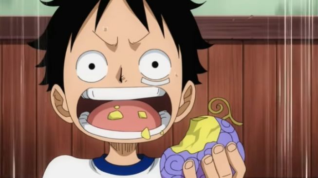 Luffy makan buah iblis One Piece (YouTube)