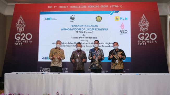 Percepat Transisi Energi Bersih, PLN Teken 4 Kerja Sama Strategis