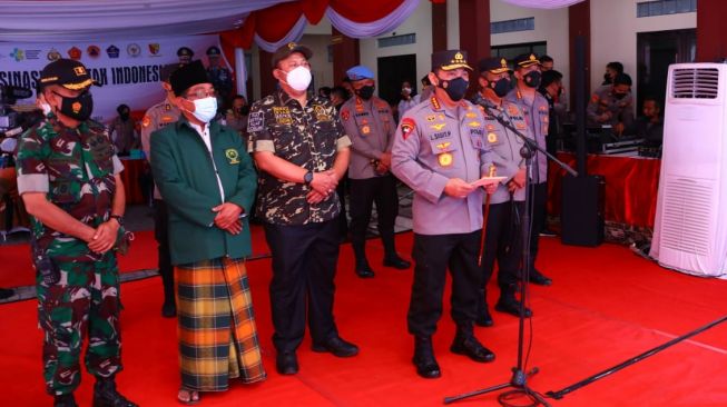 Minta Forkopimda dan FKUB Siapkan Strategi Vaksinasi di Bulan Ramadan, Kapolri: Dirikan Gerai di Dekat Masjid