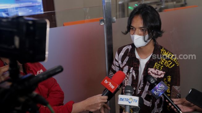 Diperiksa 4,5 Jam Terkait Kasus Doni Salmanan, Alffy Rev Bilang Begini