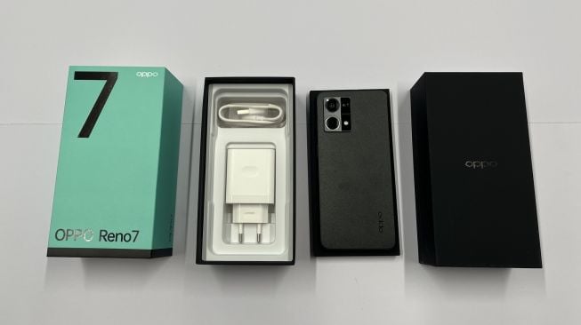 Oppo Berencana Jual Charger Terpisah, Bagaimana di Indonesia?