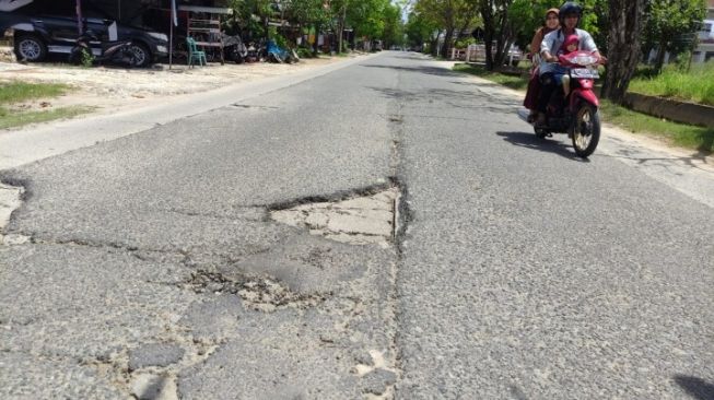 Pemkot Bontang Janji Perbaiki Jalanan Kota yang Rusak Mei, Siapkan Rp 1,5 Miliar