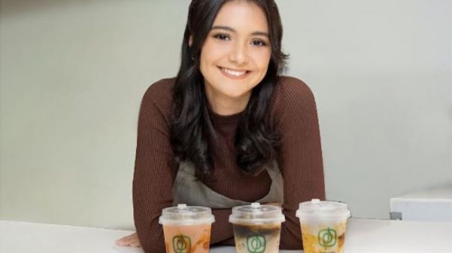 Fore Coffee berkolaborasi dengan Amanda Rawles (Istimewa/Fore Coffee)