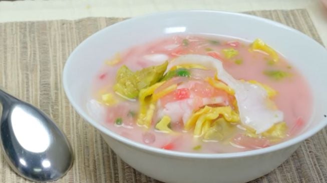 Resep Es Oyen Menu Buka Puasa Khas Bandung, Praktis dan Menyegarkan