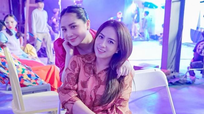 Nagita Slavina dan Maharani Kemala [Instagram]