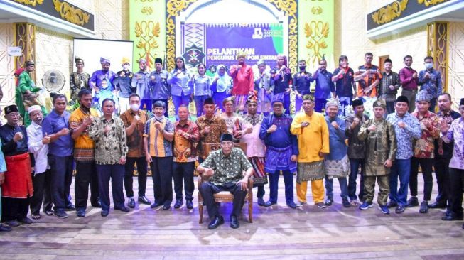 POM Dilantik, Ini Pesan Bupati Sintang Jarot Winarno untuk Pengurus yang Baru