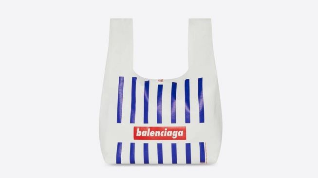 Rilis Koleksi Terbaru, Tas Balenciaga Disebut Mirip Kantong Belanja Supermarket