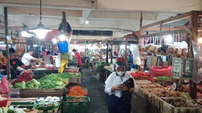 Minyak Goreng Curah Masih Mahal dan Langka di Tanjungpinang, Dijual di Atas Harga HET Rp20 Ribu