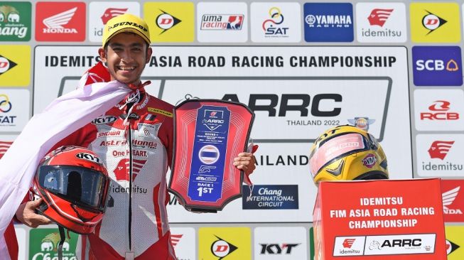 Para pembalap AHRT tampil cemerlang dan raih podium di AARC 2022 Thailand (Dok. Astra Motor Yogyakarta)