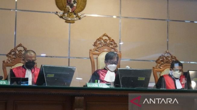 Jaksa Sebut Mantan Manajer PT Pos Finansial dan Soeharto Rugikan Negara Rp 51,5 Miliar