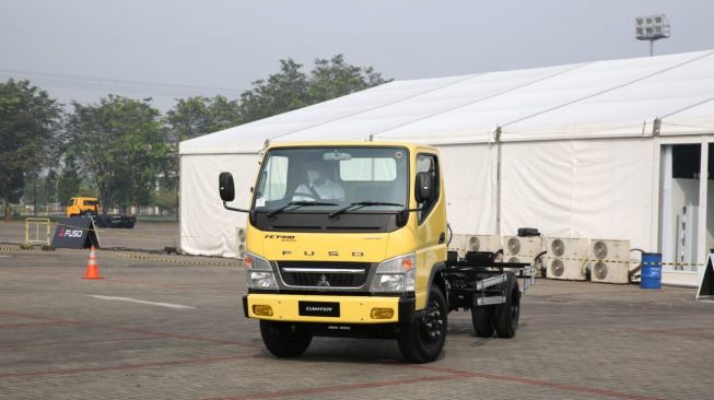 PT Krama Yudha Tiga Berlian Motors (KTB)  meresmikan dealer ke-271 Mitsubishi Fuso-Bumen Redja Abadi Lampung [PT KTB].