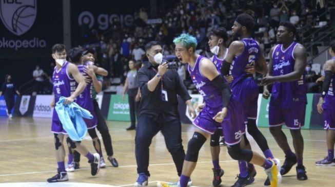 IBL 2022: Pastikan Lolos ke Babak Play-off, Amartha Hangtuah Siap Menggebrak