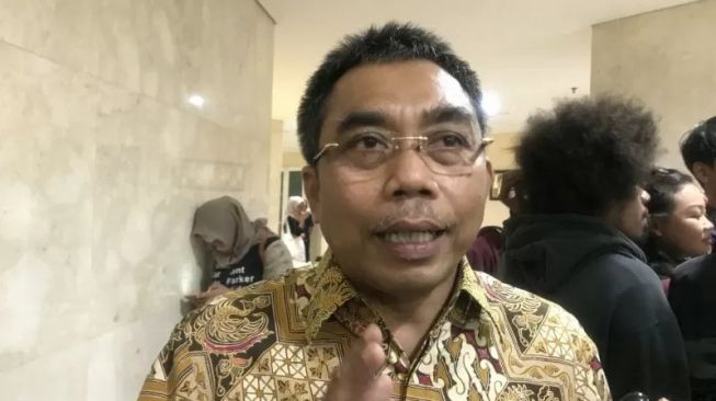 Ketua Fraksi PDI Perjuangan DPR DKI Jakarta, Gembong Warsono. (ANTARA/Arindra Meodia)