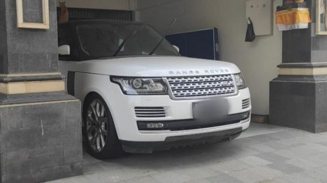 Range Rover Milik Mantan Bos BPR Legian Titian Wilaras Tak Juga Laku di Pelelangan