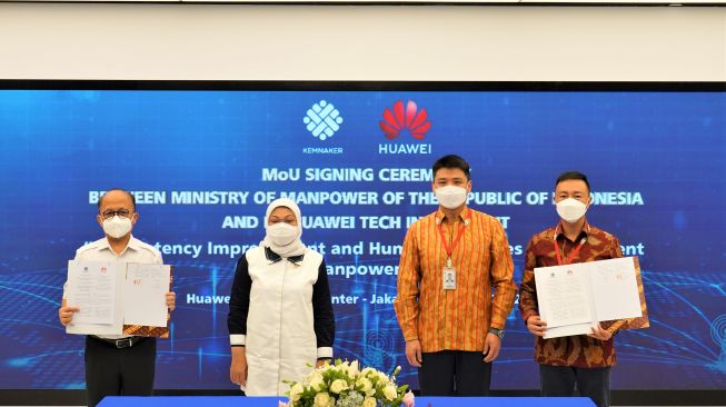 Kemenaker x Huawei tanda tangan MoU dalam ciptakan SDM digital Indonesia. [Huawei Indonesia]