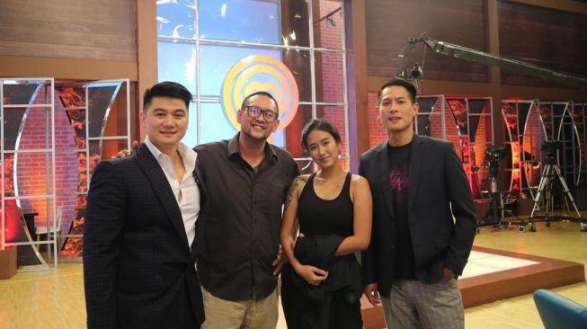 Meninggal Dunia, Ini 8 Potret Kenangan Chef Lucky Andreono Juara MasterChef Indonesia Season 1