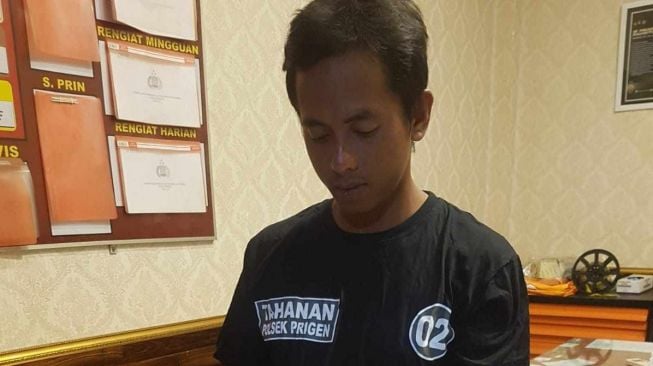 Yasin Lakukan Hal Mencurigakan di Dalam Toilet, Polisi Langsung Menggerebeknya