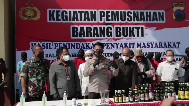 Jelang Ramadhan, Polres Pemalang Musnahkan Ribuan Miras dan Obat Keras Hasil Penindakan Pekat