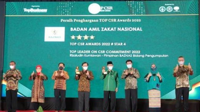 Kinerjanya Diakui Publik, Baznas Raih Dua Penghargaan TOP CSR Award 2022