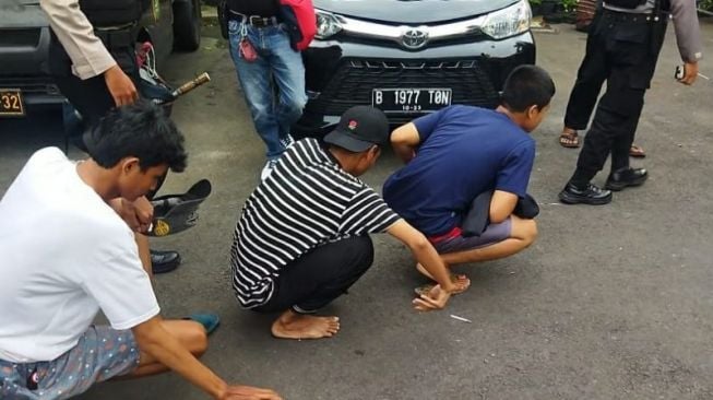 Bawa Sajam Mirip Parang, Satu Pelajar jadi Tersangka Kasus Tawuran di Tanjung Duren Jakbar