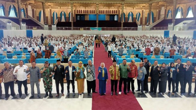 616 Mahasiswa RPL Ikuti Perkuliahan Perdana di Universitas Negeri Surabaya