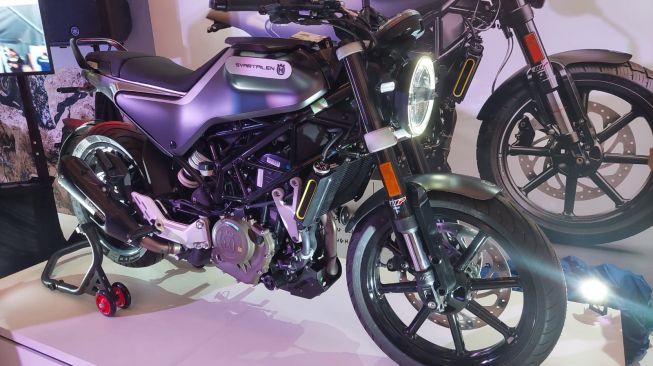 SVARTPILEN 250 di ajang IIMS Hybrid 2022 di Jakarta, Jumat (1/4/2022). [Husqvarna Motorcycles]