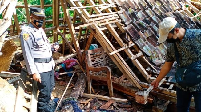 Rumah Roboh karena Longsor, Lansia di Kulon Progo Ditemukan Tewas Tertimpa