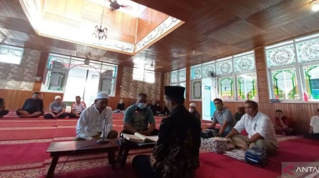 Berkah Jelang Ramadhan, Seorang Napi Lapas Bukittinggi Jadi Mualaf