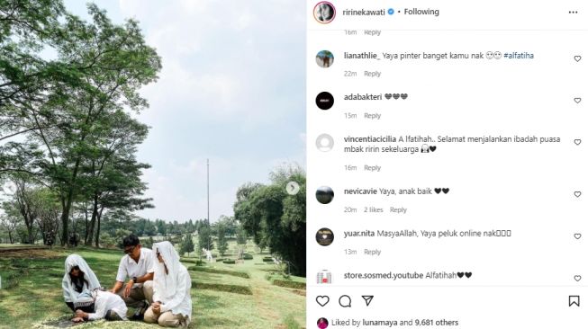 Yaya berkunjung ke makam Ferry Wijaya (instagram.com)