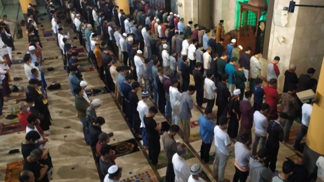 Bacaan Bilal Tarawih dan Jawabannya 20 Rakaat dan Shalat Witir